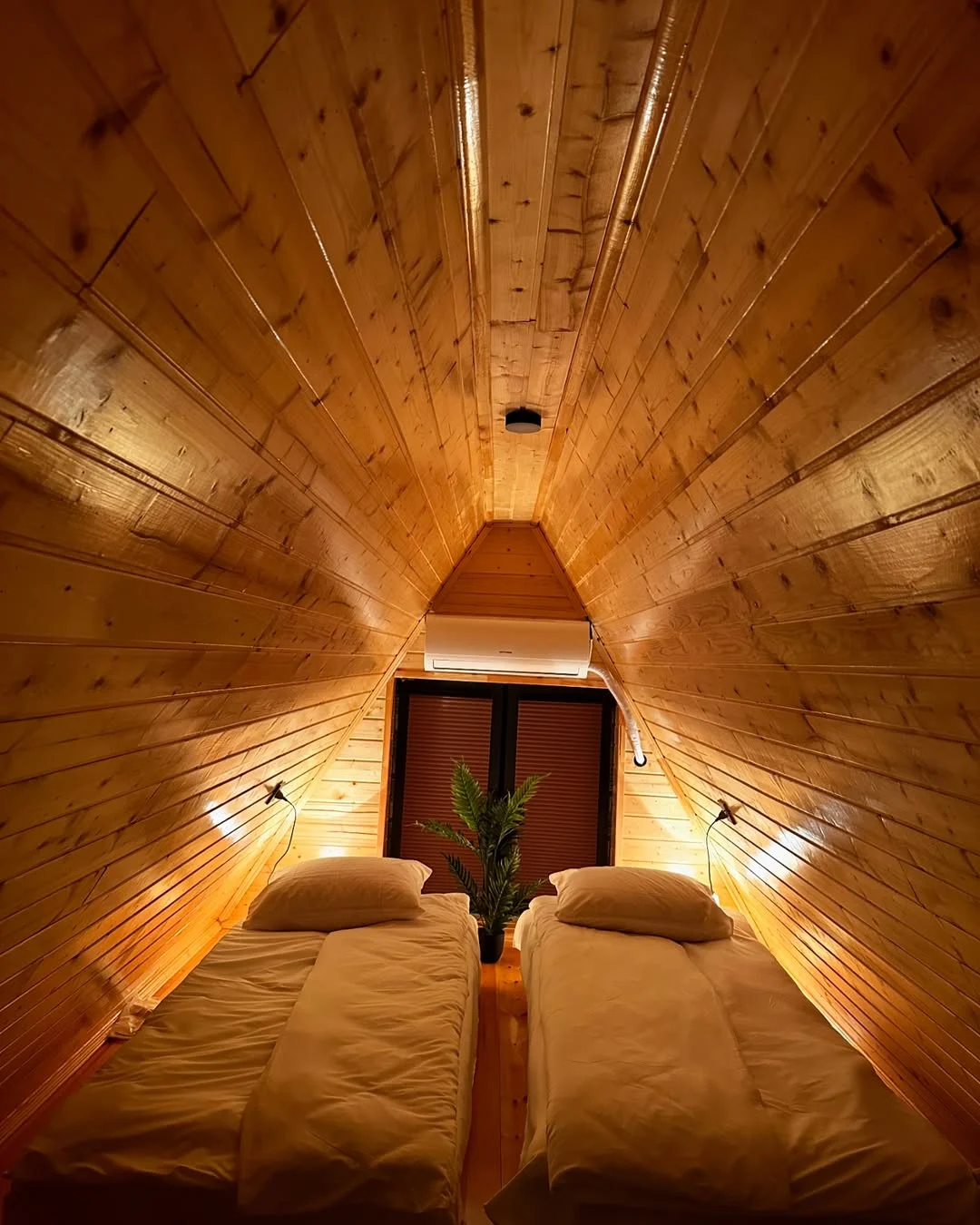 isti-hovuzlu-a-frame