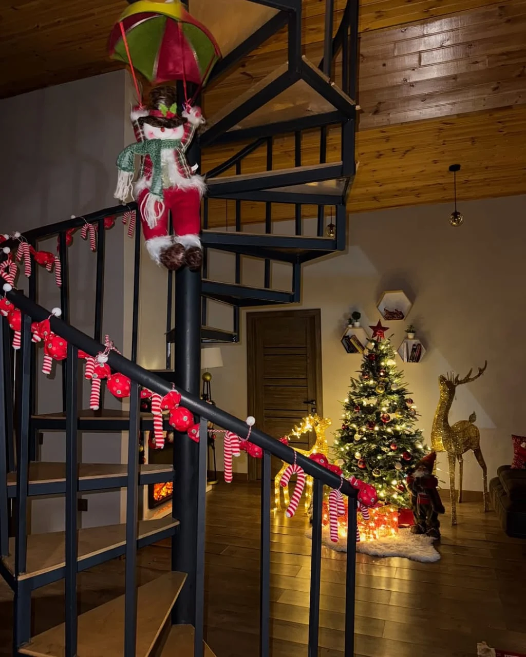 isti-hovuzlu-a-frame