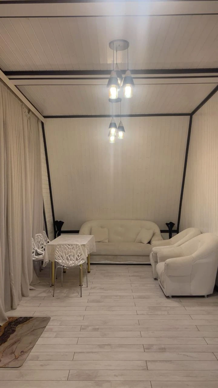 isti-hovuzlu-a-frame-pira