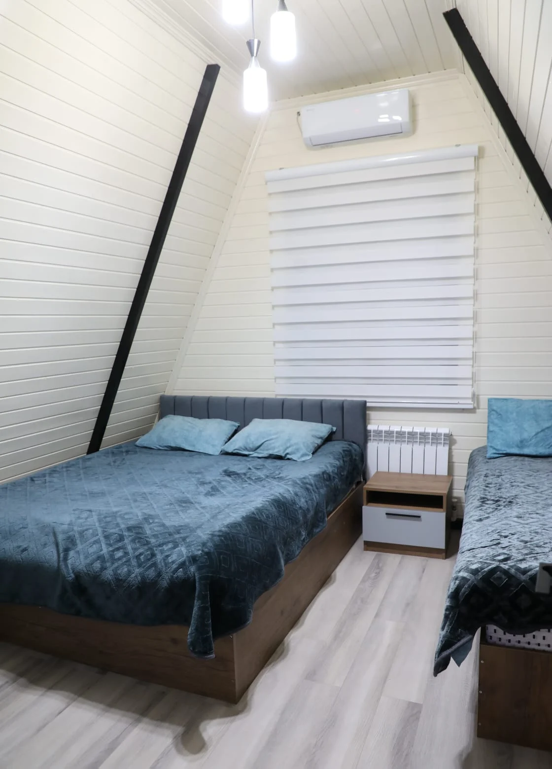 isti-hovuzlu-a-frame