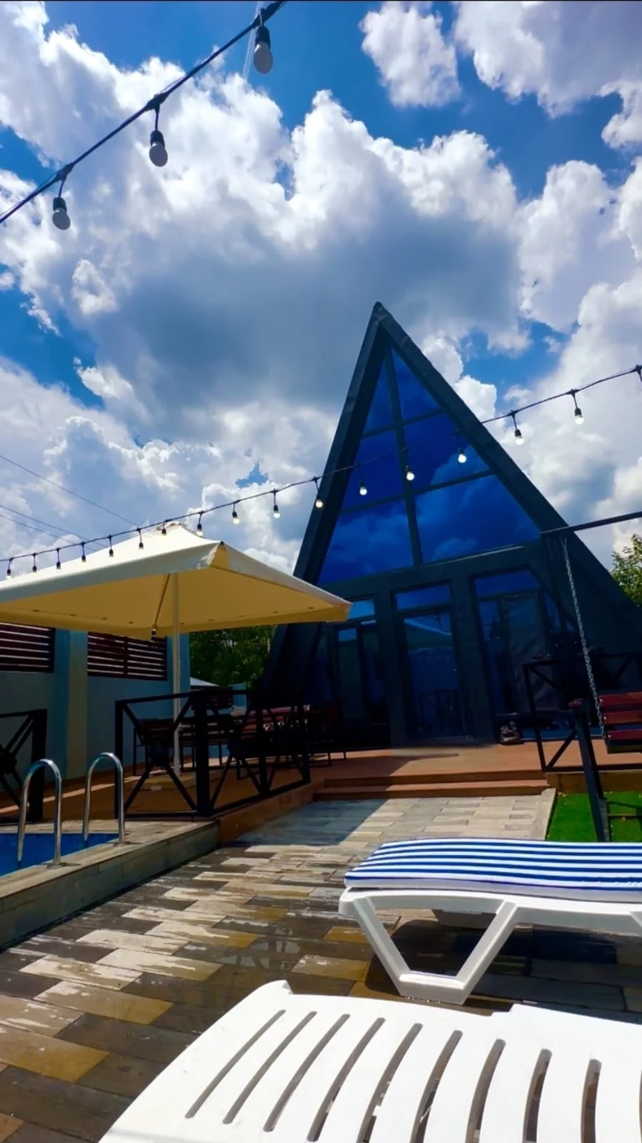 isti-hovuzlu-a-frame