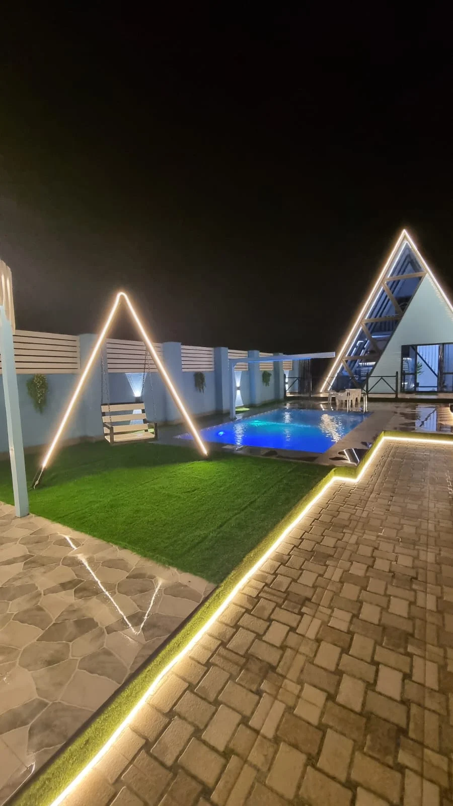 isti-hovuzlu-a-frame