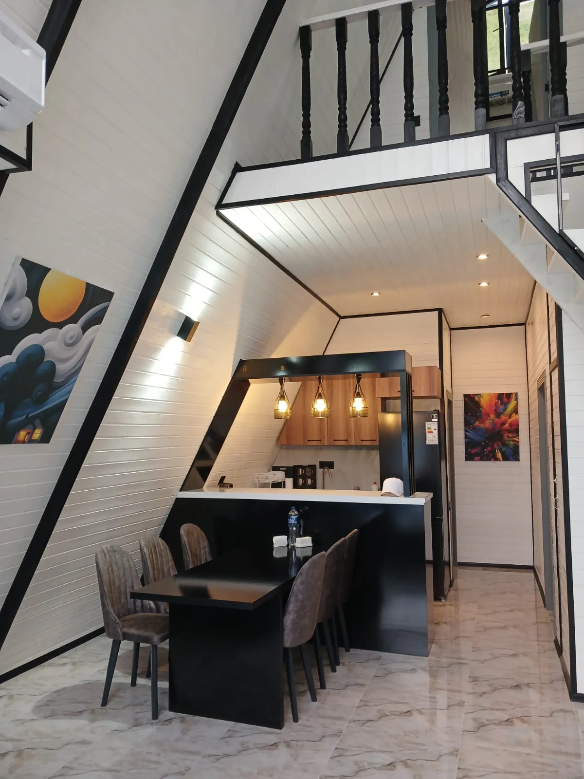 isti-hovuzlu-a-frame