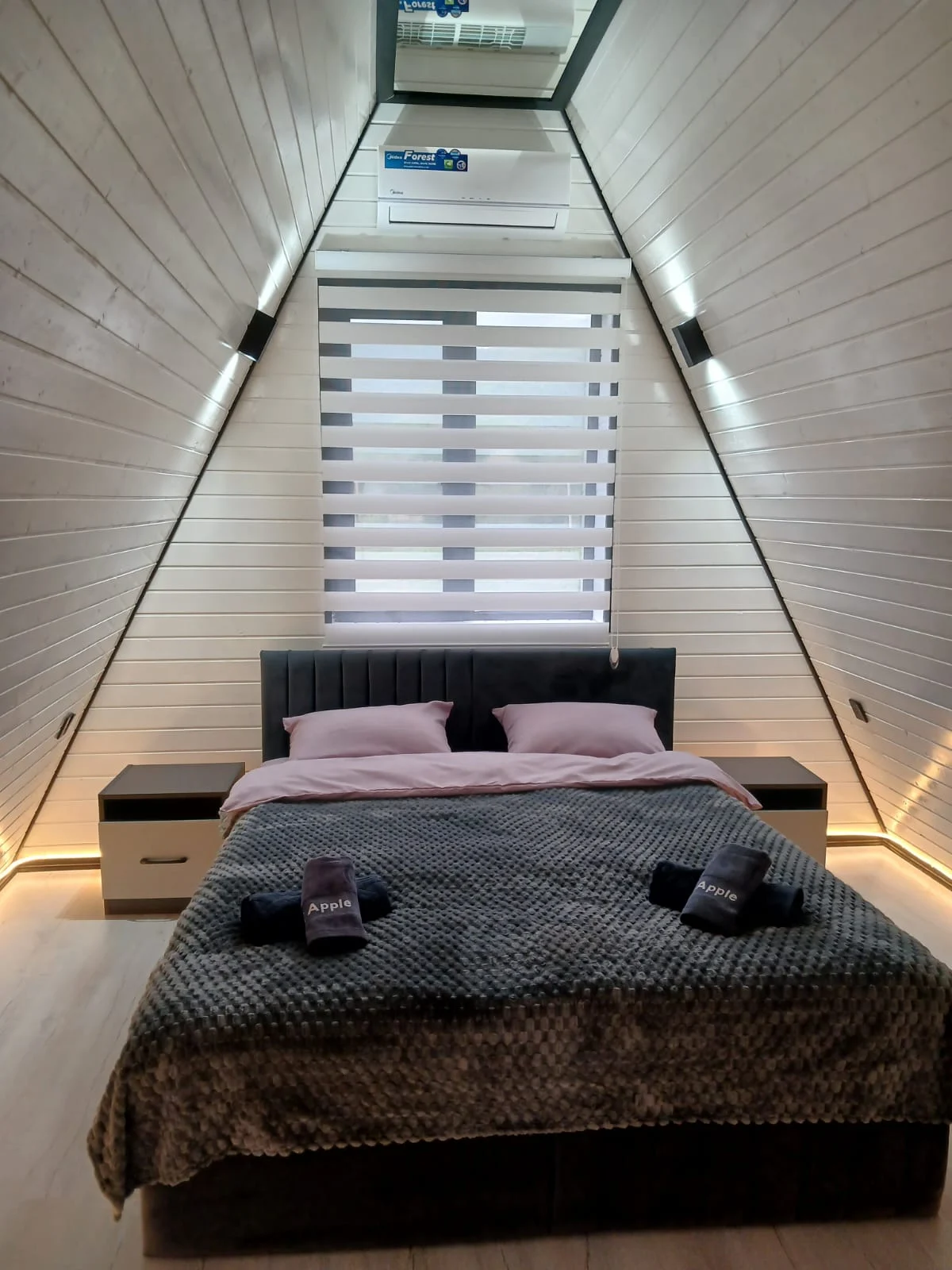 isti-hovuzlu-a-frame